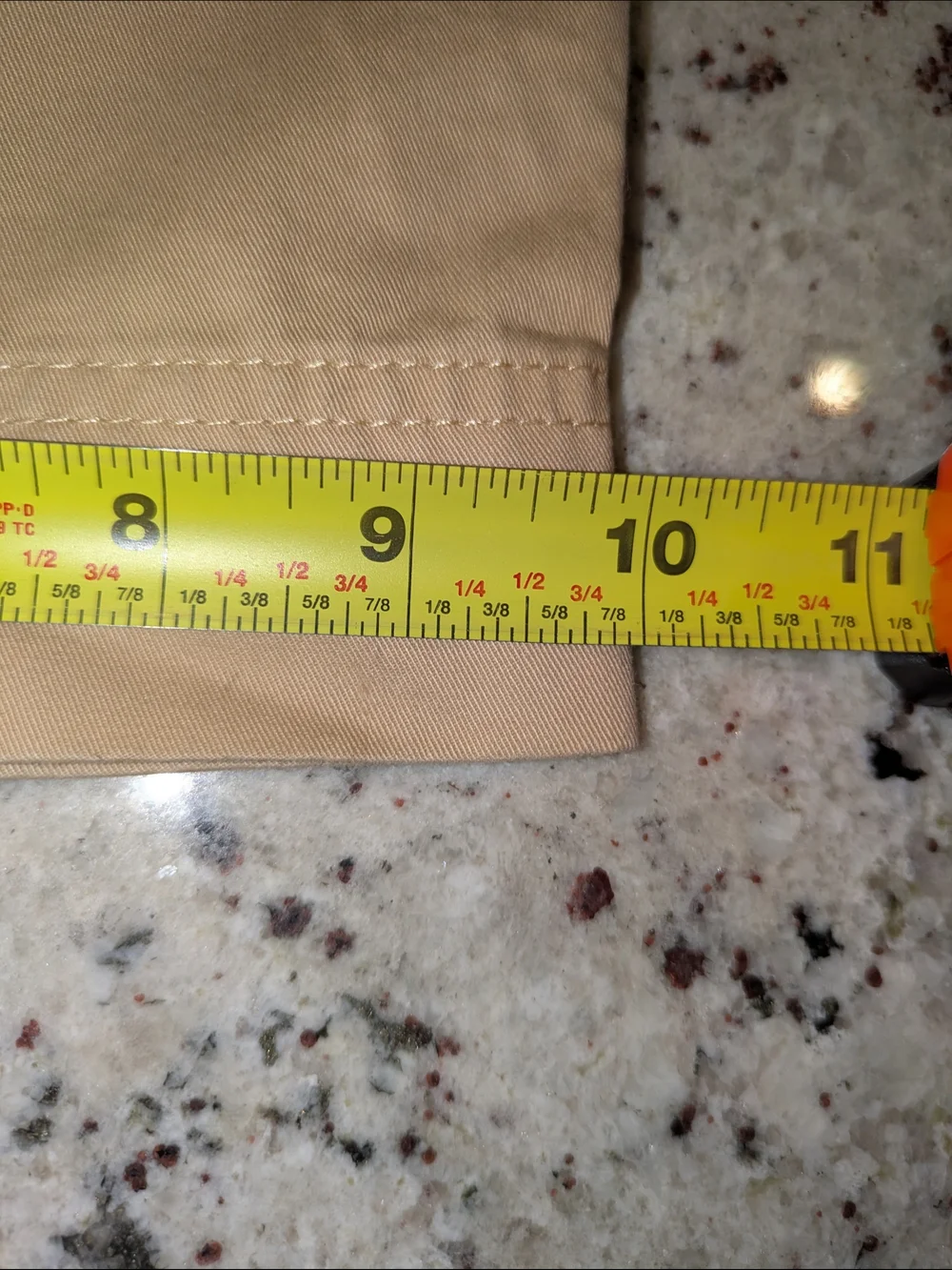 NWT Abercrombie & Fitch Men's Tan Cargo Pants Size 33x32 Relaxed Utility Pockets